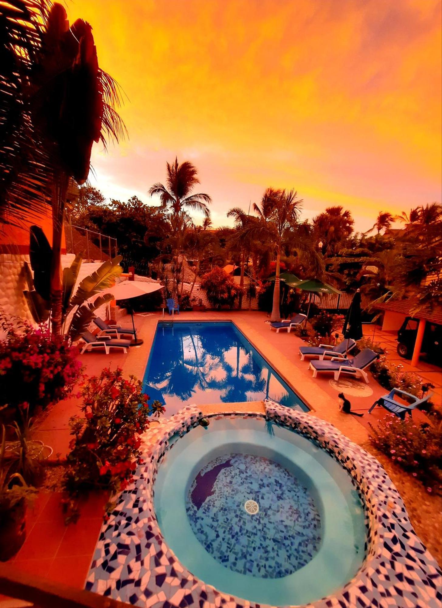 Hotelito Swiss Oasis At Playa Zicatela - Adults Only - No Groups - Kitchen - Swiss Managed Puerto Escondido  Exterior photo